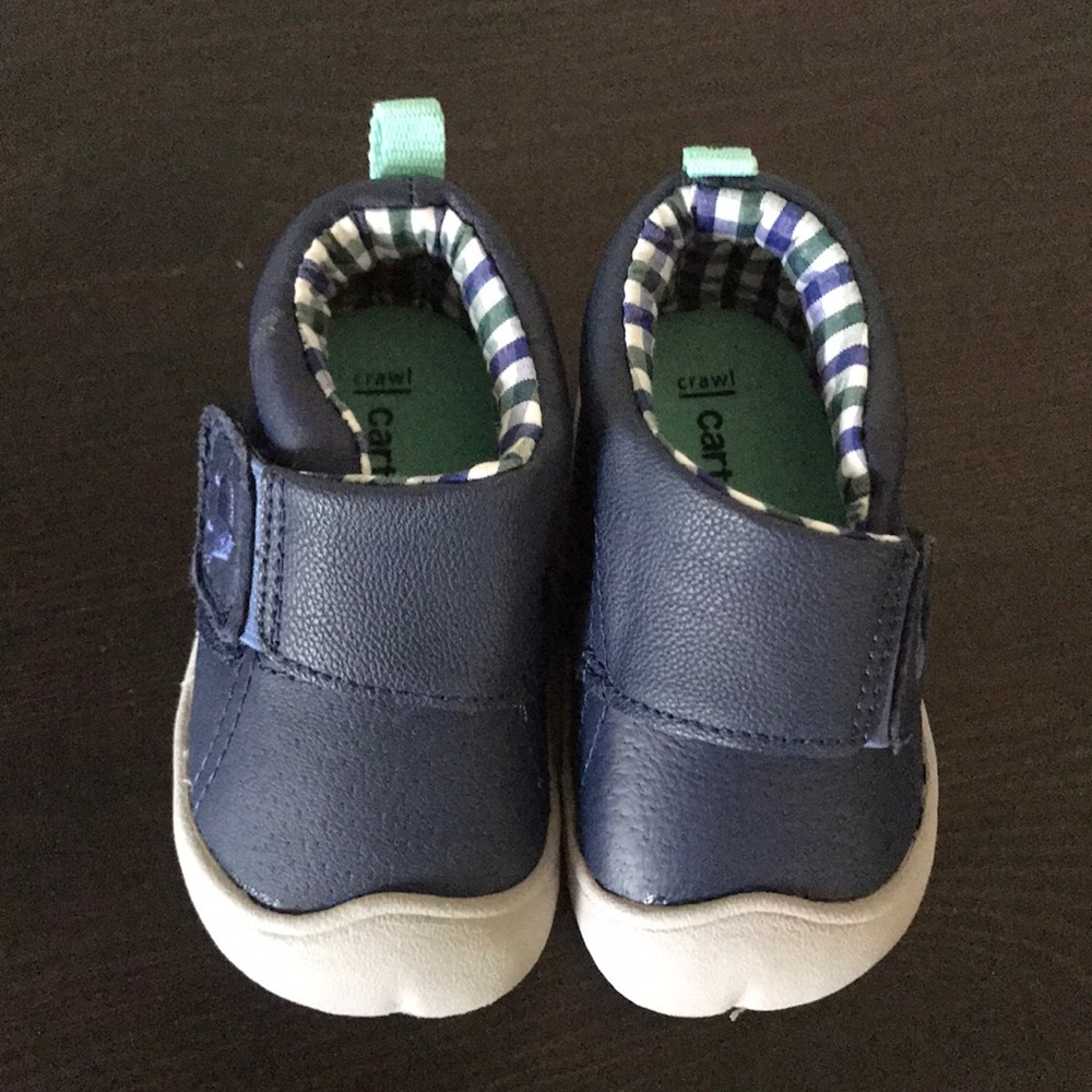 Carter’s Stage 1 baby shoes navy blue